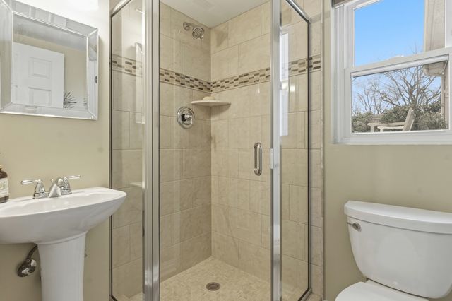 1265 Windsor Drive, Wheaton, IL 60189