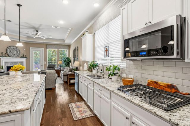 217 Percheron Drive, The Woodlands, TX 77382