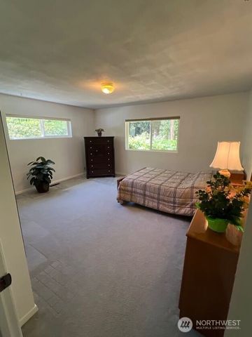 4430 Pine Avenue NE, Bremerton, WA 98310