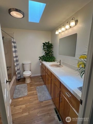 4430 Pine Avenue NE, Bremerton, WA 98310