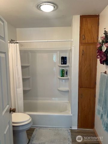 4430 Pine Avenue NE, Bremerton, WA 98310