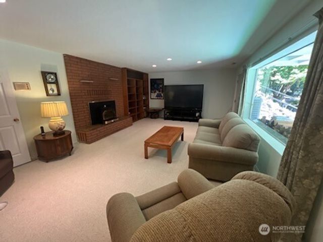 4430 Pine Avenue NE, Bremerton, WA 98310