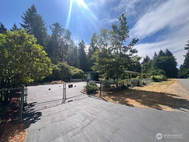 4430 Pine Avenue NE, Bremerton, WA 98310
