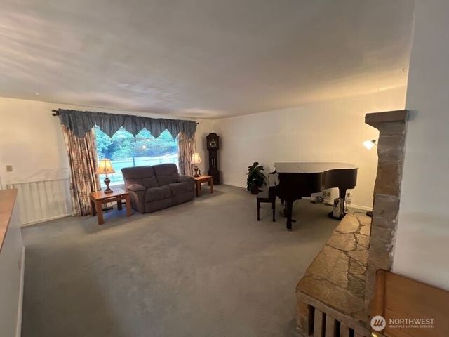 4430 Pine Avenue NE, Bremerton, WA 98310