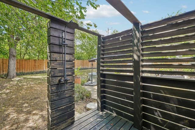 718 Olney Dr, San Antonio, TX 78209