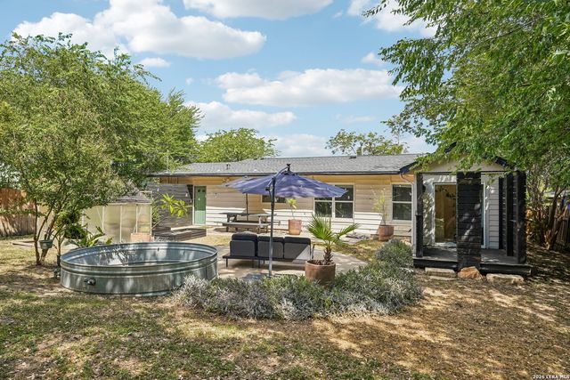 718 Olney Dr, San Antonio, TX 78209