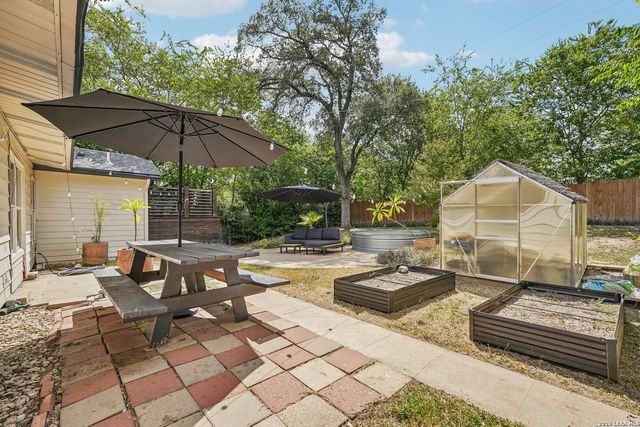 718 Olney Dr, San Antonio, TX 78209