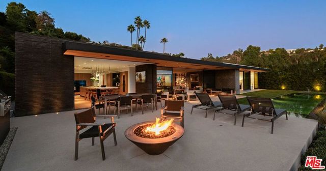 530 Leslie Lane, Beverly Hills, CA 90210