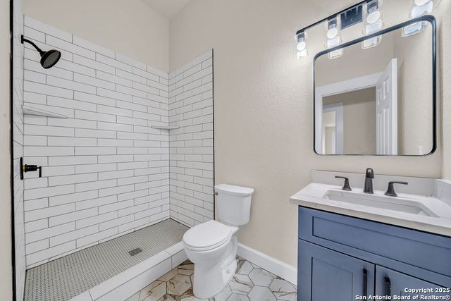 530 E Carson St, San Antonio, TX 78208