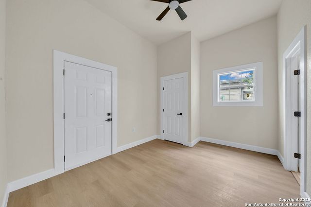 530 E Carson St, San Antonio, TX 78208