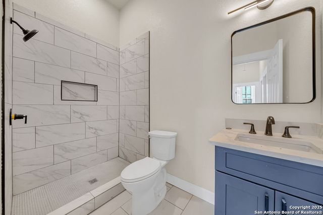 530 E Carson St, San Antonio, TX 78208