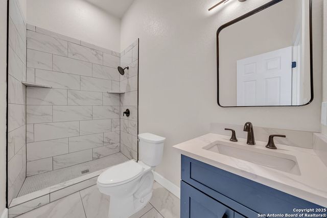 530 E Carson St, San Antonio, TX 78208