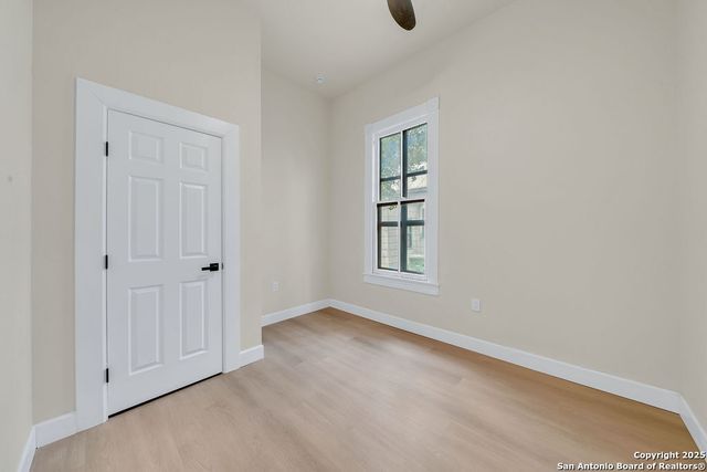 530 E Carson St, San Antonio, TX 78208