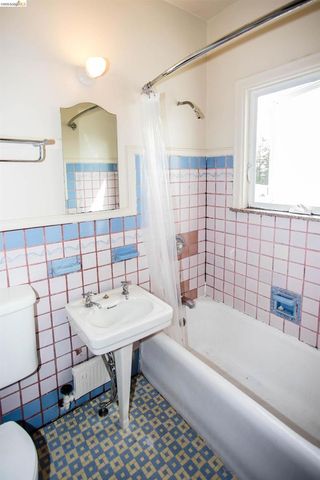 22 Domingo Ave, Berkeley, CA 94705