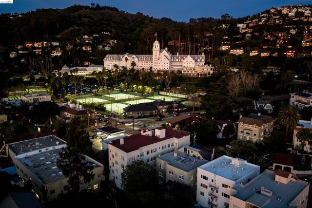 22 Domingo Ave, Berkeley, CA 94705