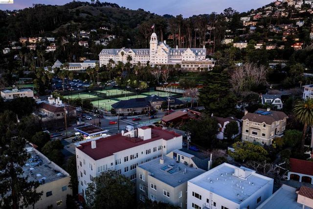 22 Domingo Ave, Berkeley, CA 94705