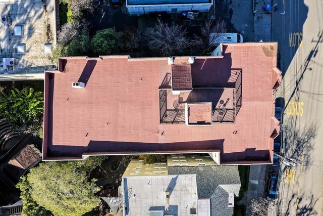 22 Domingo Ave, Berkeley, CA 94705