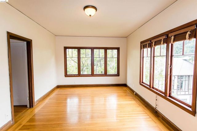 22 Domingo Ave, Berkeley, CA 94705