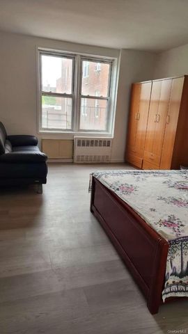 37th Ave 144-24 5B, Flushing, NY 11354