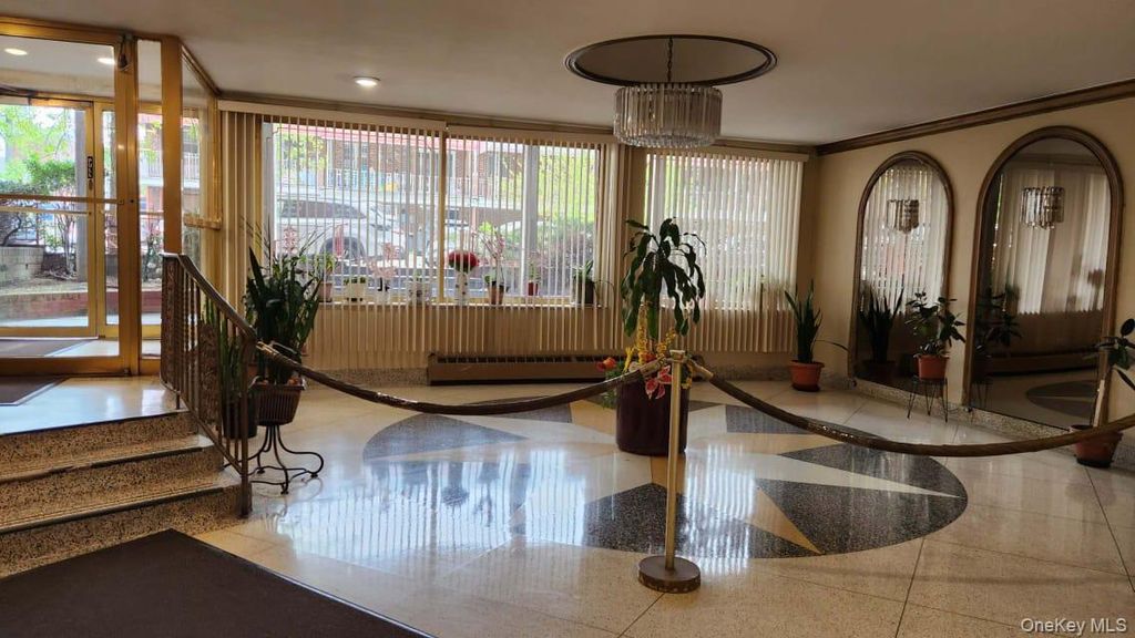 37th Ave 144-24 5B, Flushing, NY 11354