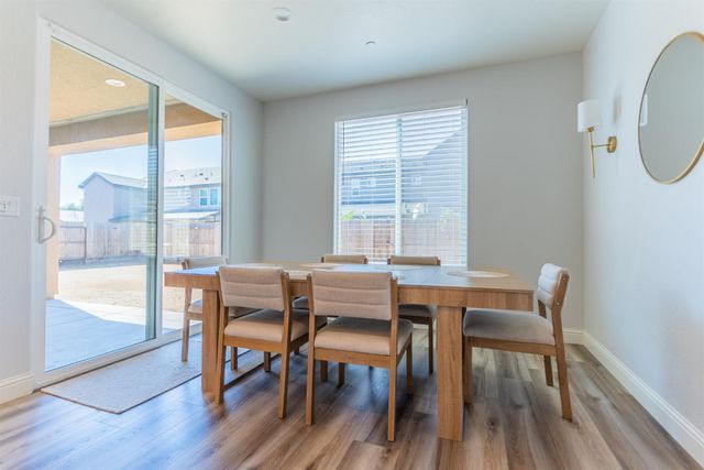 4176 Twain Avenue, Clovis, CA 93619