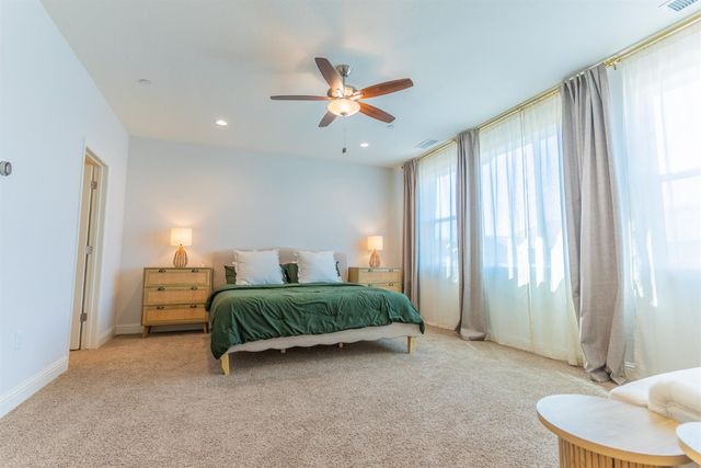 4176 Twain Avenue, Clovis, CA 93619