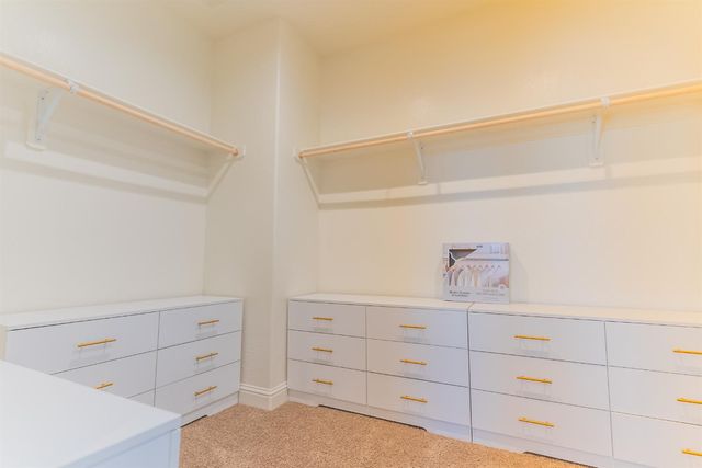 4176 Twain Avenue, Clovis, CA 93619