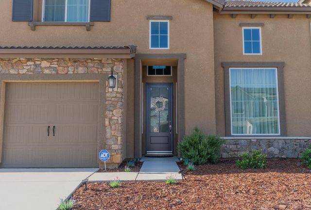 4176 Twain Avenue, Clovis, CA 93619