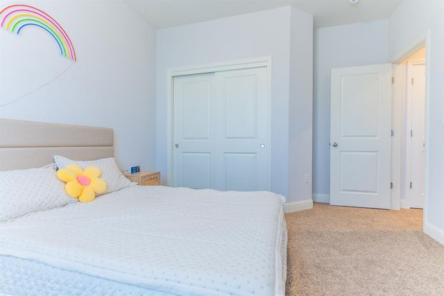 4176 Twain Avenue, Clovis, CA 93619