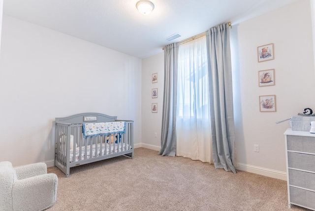 4176 Twain Avenue, Clovis, CA 93619