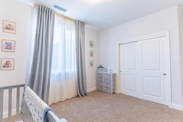 4176 Twain Avenue, Clovis, CA 93619