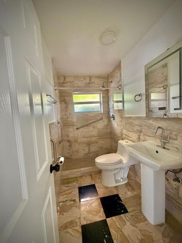 707 NE 15th Street A, Fort Lauderdale, FL 33304