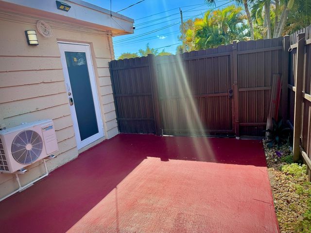 707 NE 15th Street A, Fort Lauderdale, FL 33304