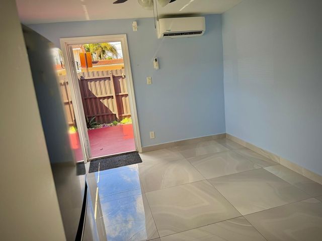 707 NE 15th Street A, Fort Lauderdale, FL 33304