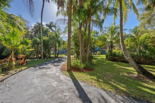 3550 Hazel RD, Naples, FL 34104