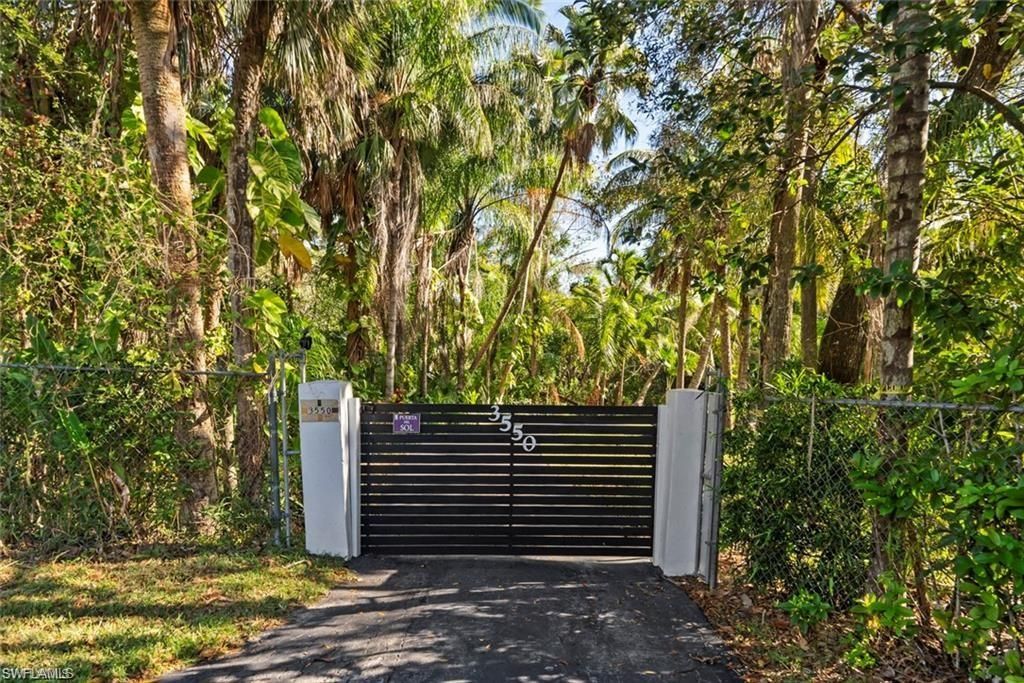 3550 Hazel RD, NAPLES, FL 34104 — photo 2