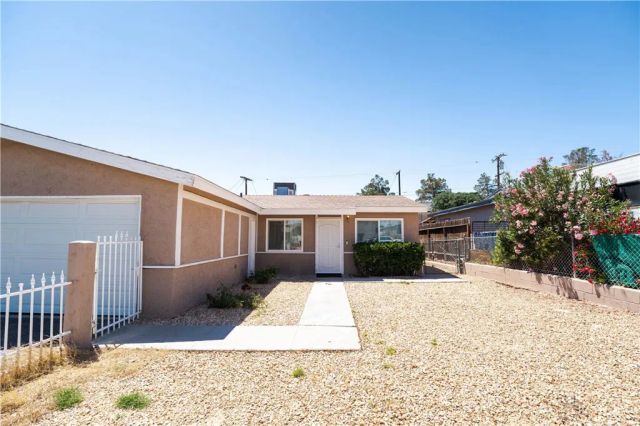 1912 Sunset St, Barstow, CA 92311