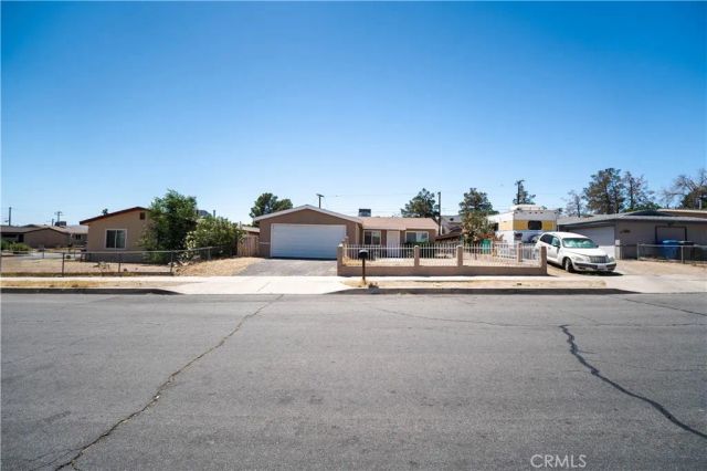 1912 Sunset St, Barstow, CA 92311