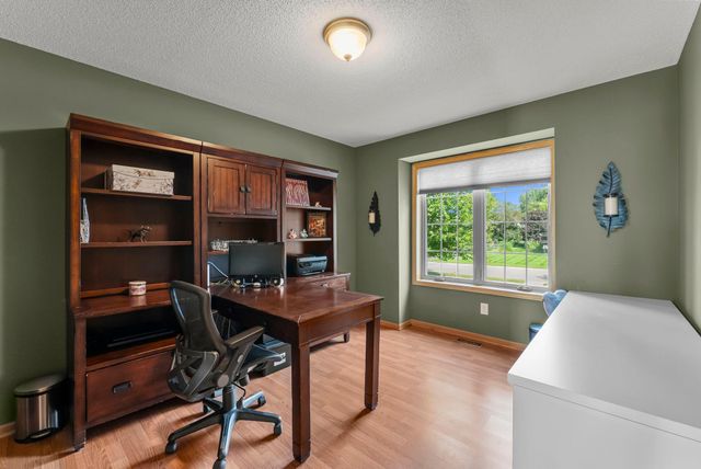 10403 Noble Avenue N, Brooklyn Park, MN 55443