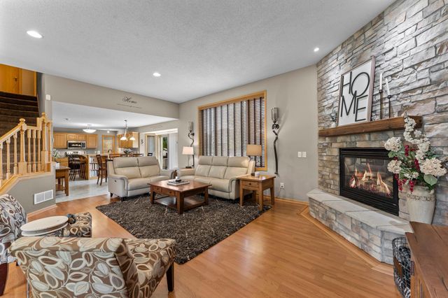 10403 Noble Avenue N, Brooklyn Park, MN 55443