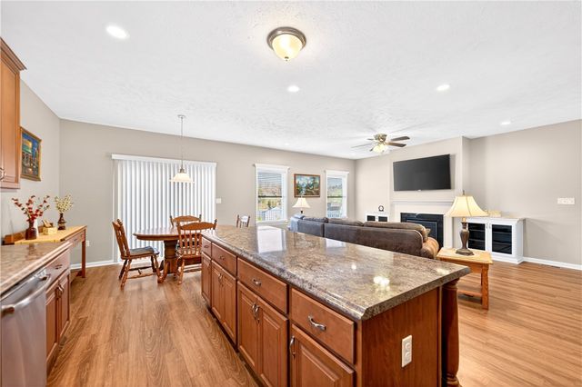 263 Stump Dr, Rostraver, PA 15012