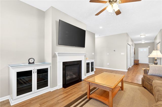 263 Stump Dr, Rostraver, PA 15012
