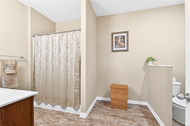 263 Stump Dr, Rostraver, PA 15012