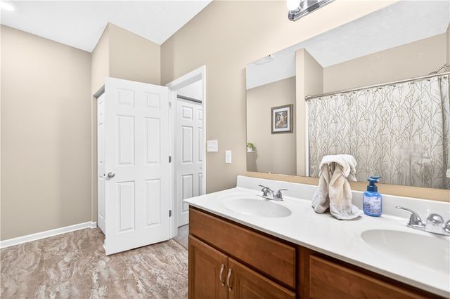 263 Stump Dr, Rostraver, PA 15012