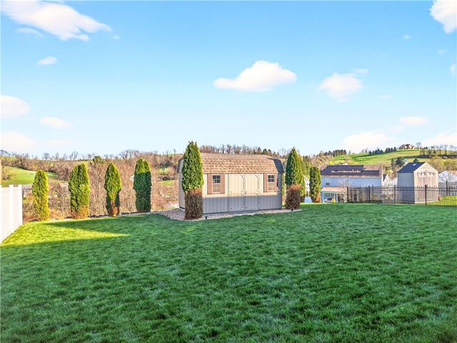 263 Stump Dr, Rostraver, PA 15012