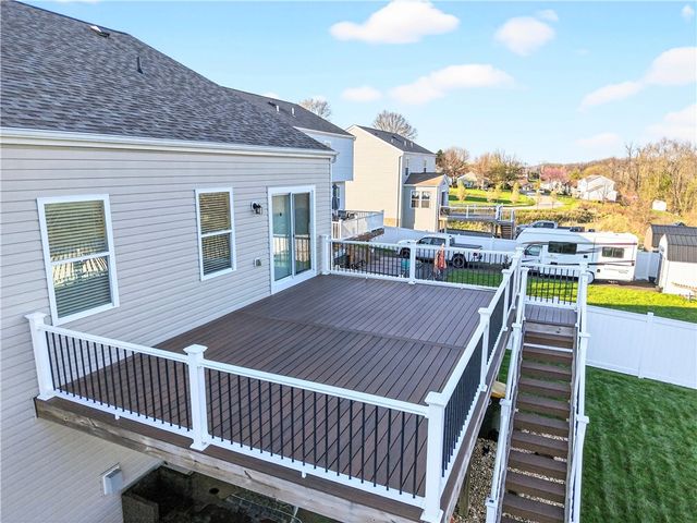 263 Stump Dr, Rostraver, PA 15012