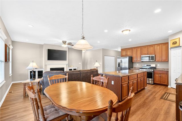 263 Stump Dr, Rostraver, PA 15012