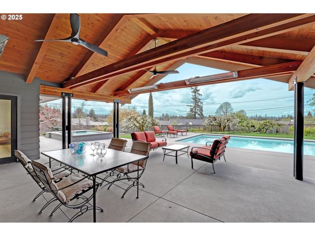 7750 Sw MONTCLAIR Dr, Portland, OR 97225