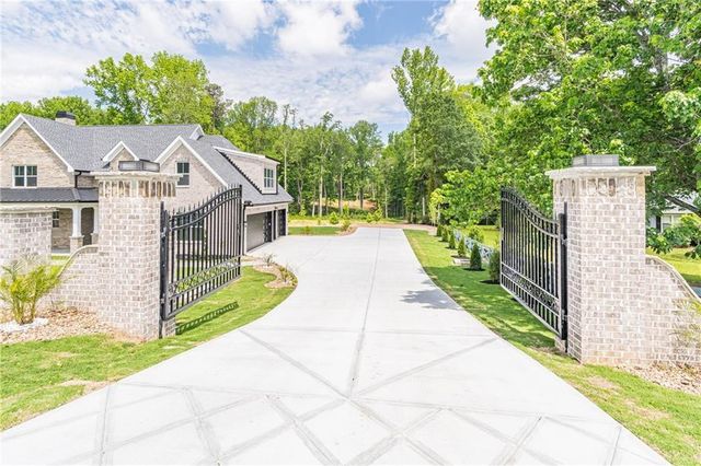 140 Maranatha Trail, Lawrenceville, GA 30045