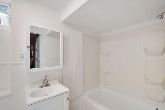 6820 Pleasant Avenue, Richfield, MN 55423